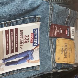 Denizen Levi’s jeans